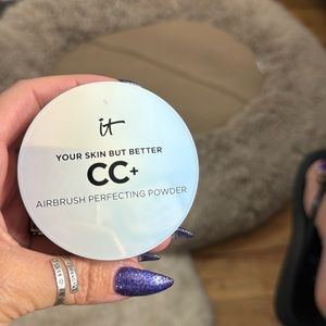 It Cosmetics Perfecting Powder